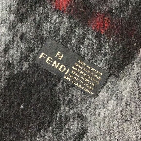Fendi scarf - Picture 4 of 6